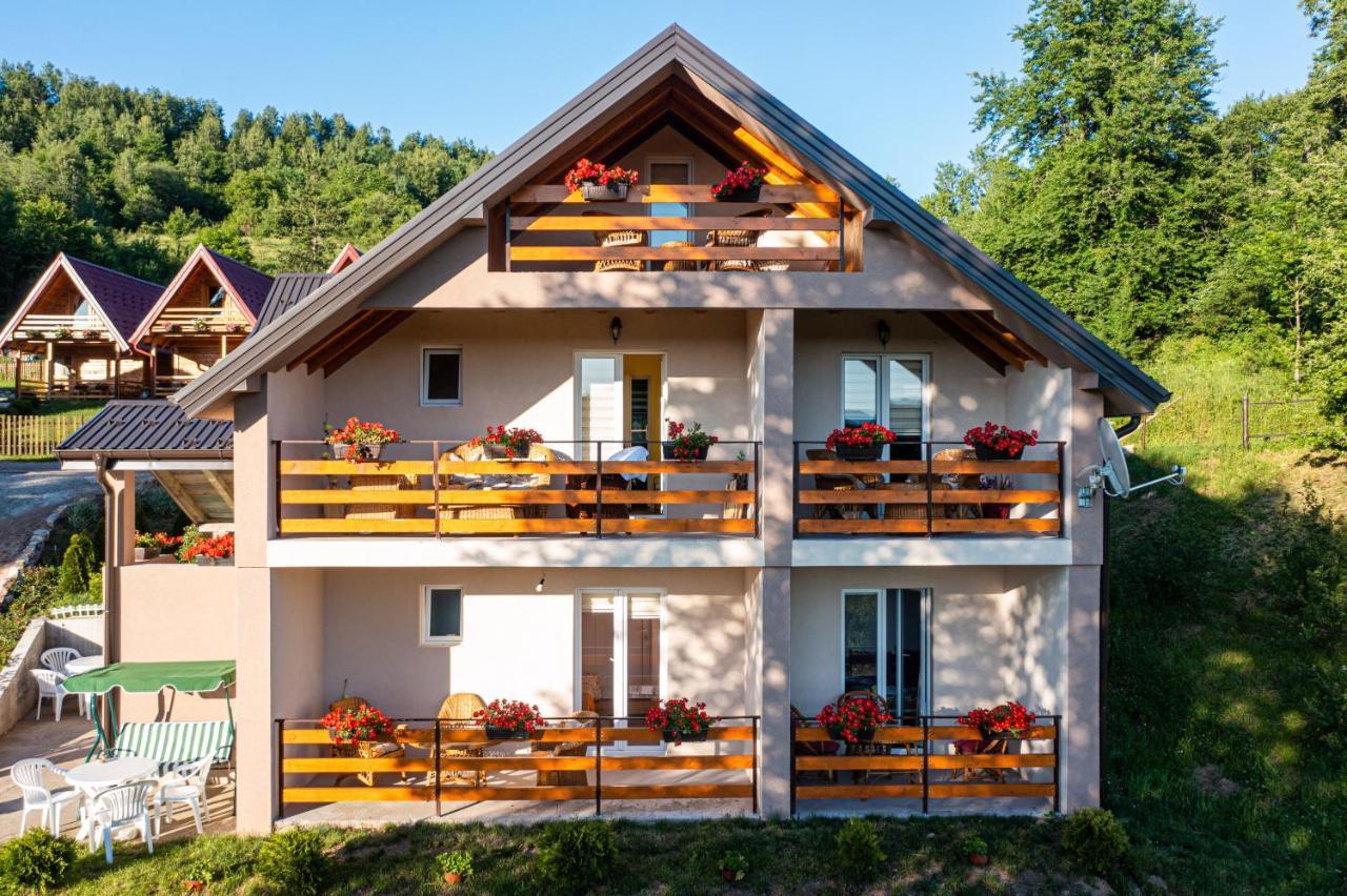 Biserna Dolina Uvac Sjenica Exteriér fotografie